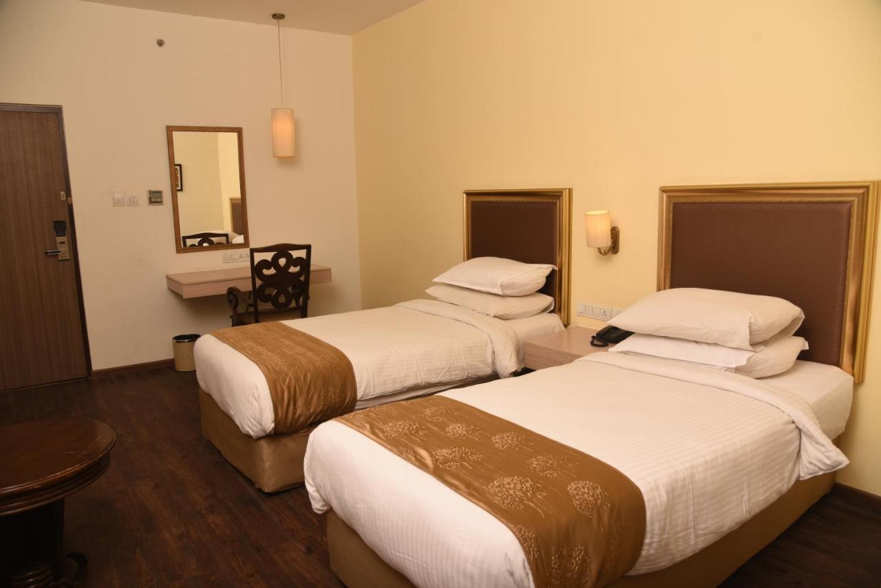 מדוראי Hotel Sabareesh Park מראה חיצוני תמונה